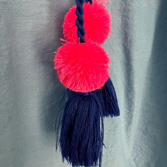 Lilly Pulitzer Cecile Zanzibar Blue Embroidered Long Dolman Sleeve Top - Picture 4 of 7